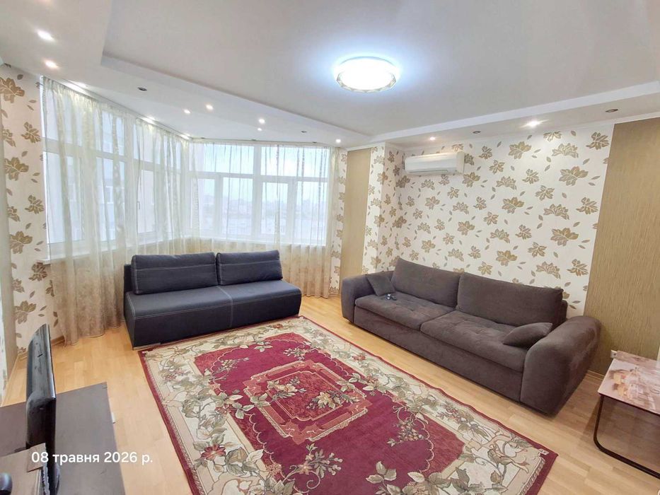 3кім. 90 кв.м. Генерала Воробйова 13Е