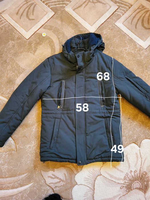 Чоловіча зимова куртка