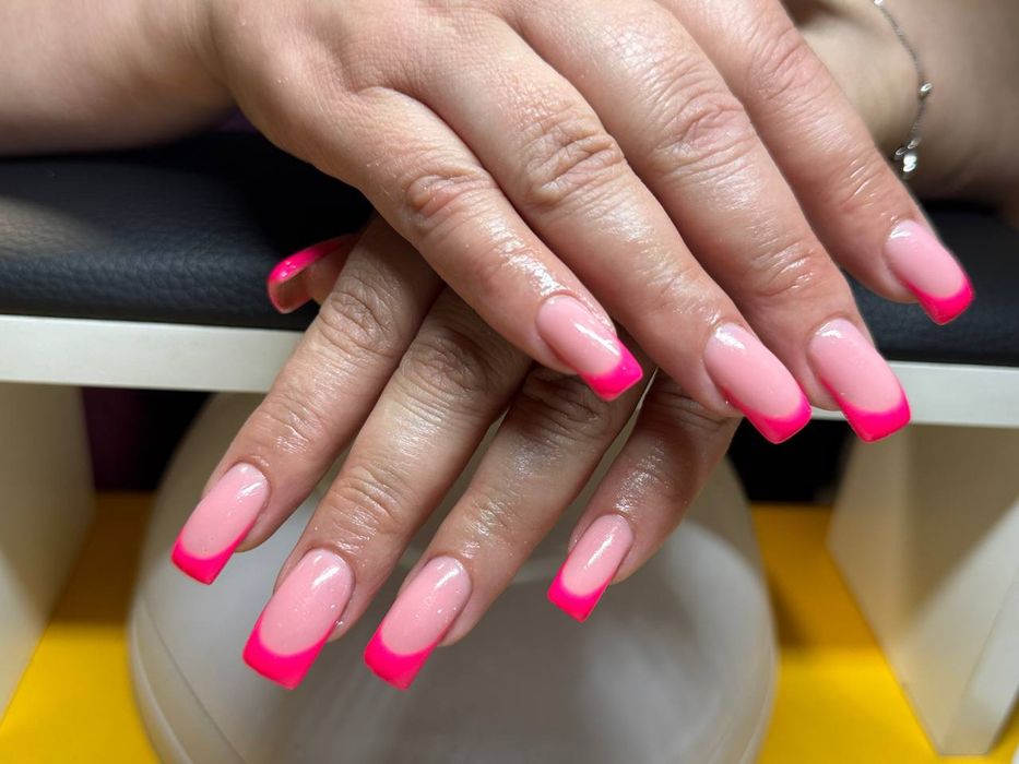 Маникюр гель лак