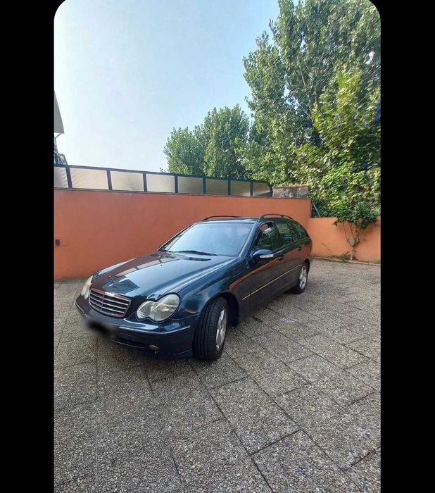 Título: Mercedes-Benz C220 CDI Avantgarde - 2003 - 1 Só Dono.