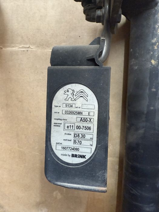 Engate de reboque Brink Citroen c4 Peugeot mitsubishi