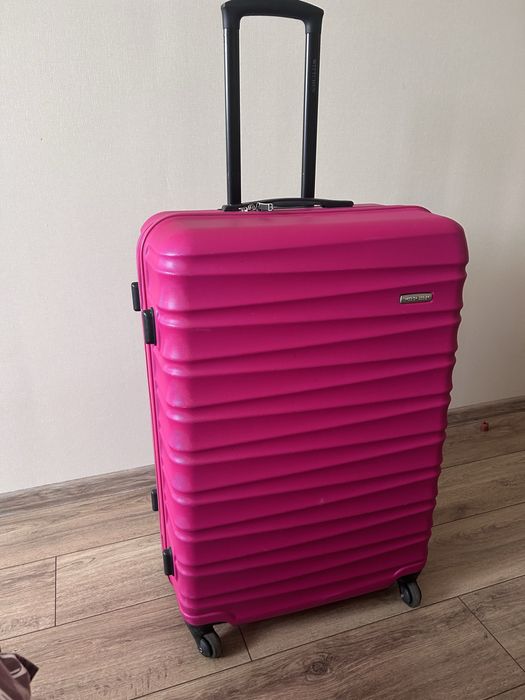 Валіза witchen 95 л дуже якісна