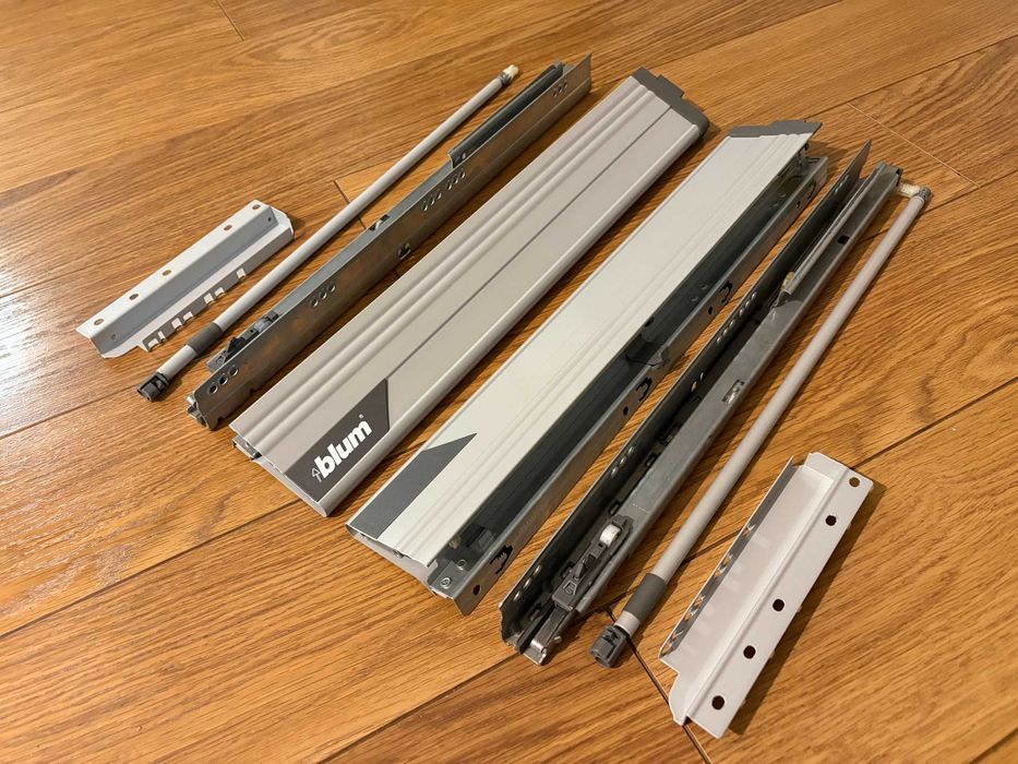 Szuflada Blum TANDEMBOX ANTARO wysoka 18,5 cm szara, głębokość 50 cm