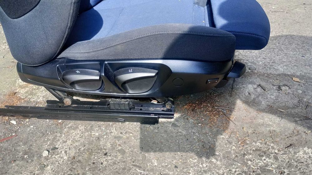 Fotele kanapa boczki BMW E81