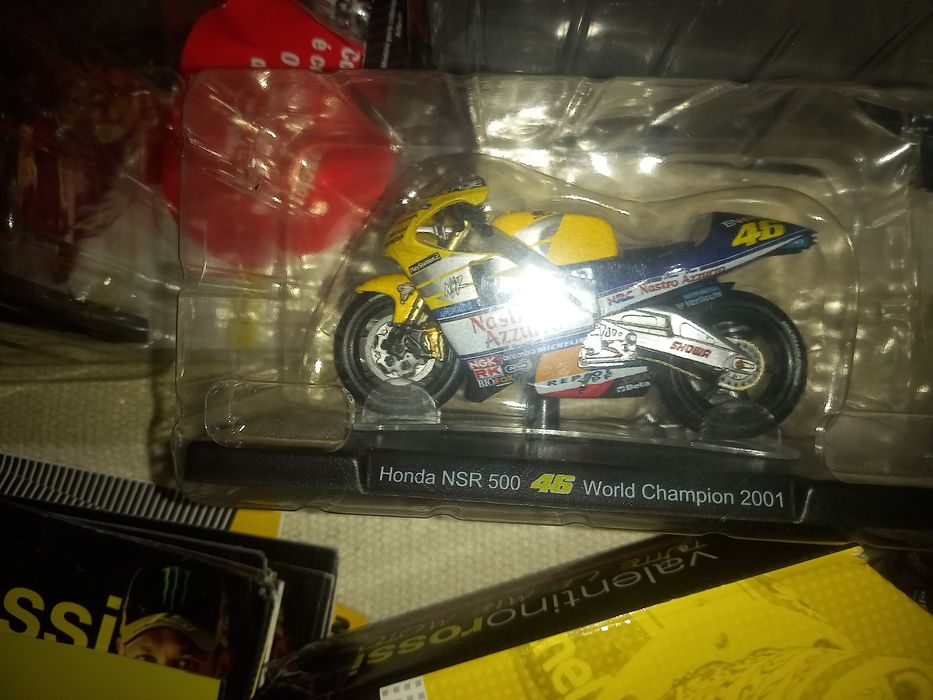 Miniaturas Valentino Rossi,Miguel Oliveira e Pedro Lamy