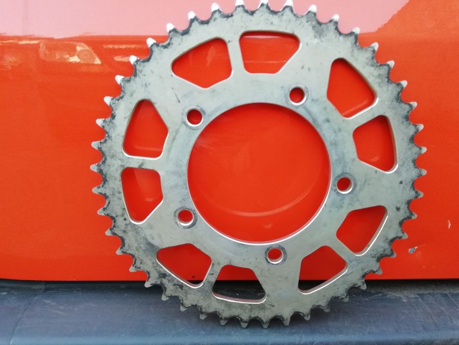 Нов, звезды Кавасаки, Дукати, Априлия.