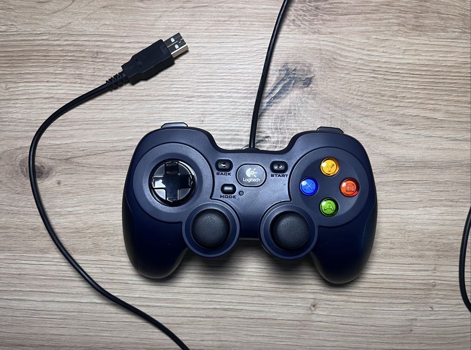 Геймпад Logitech F310