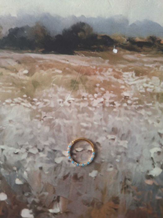 septum niebieski cyrkonie