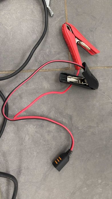Ładowarka akumulatorów Prostownik Yamaha YEC-9 12V [2882]