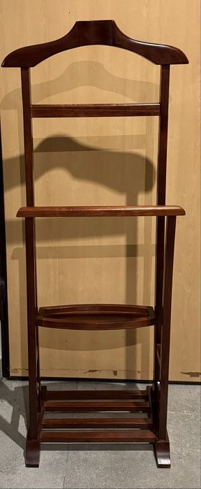 Cabide em Madeira como novo