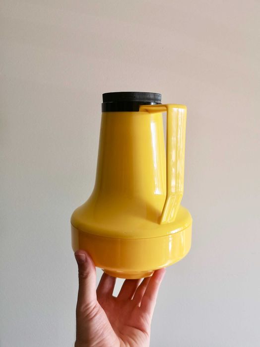 Garrafa térmica/termos vintage em plástico resistente/rígido amarelo