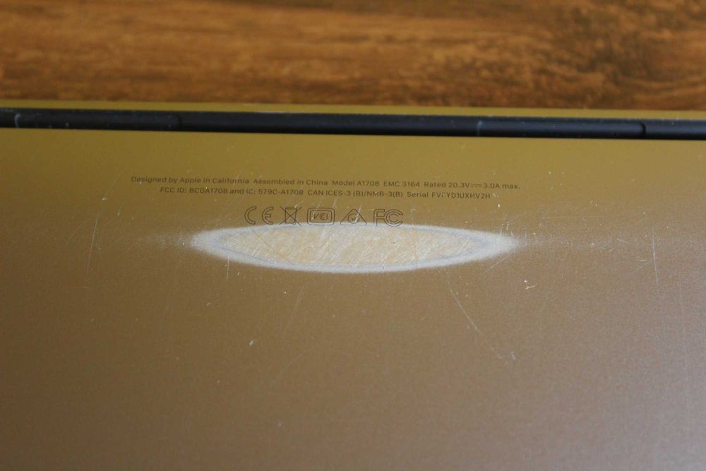 Apple MacBook Pro 13 A1708