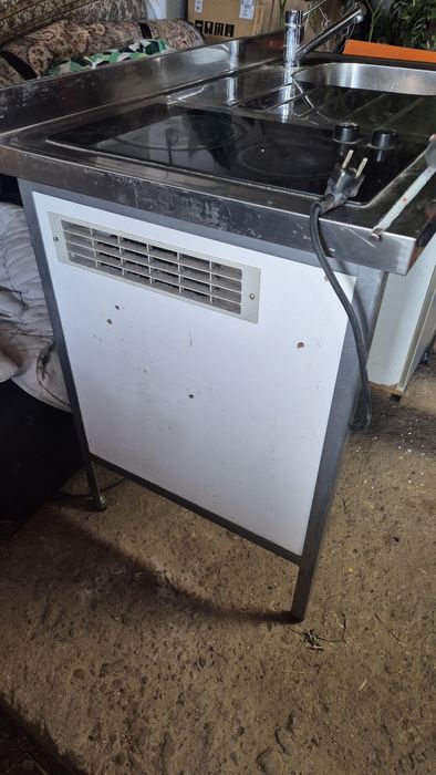 Aneks kuchenny(mini kuchnia) z płyta grzewczą  i zlewem, używany