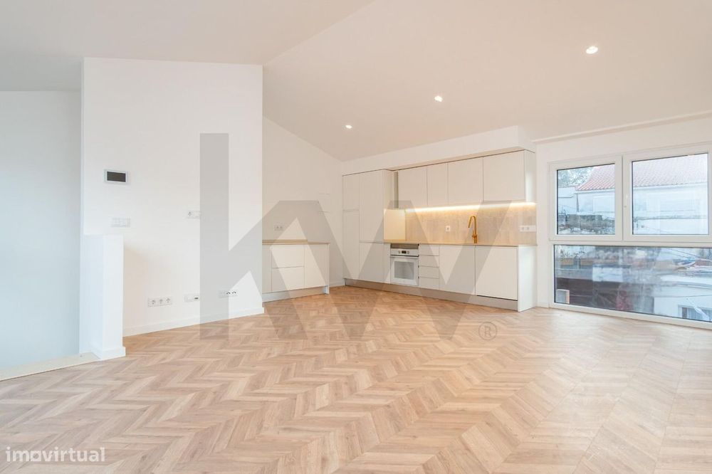 Exclusivo Apartamento T1 Duplex de Luxo na Palhavã, Setúbal