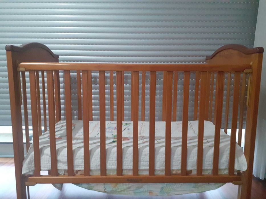 cama de bebé como nova