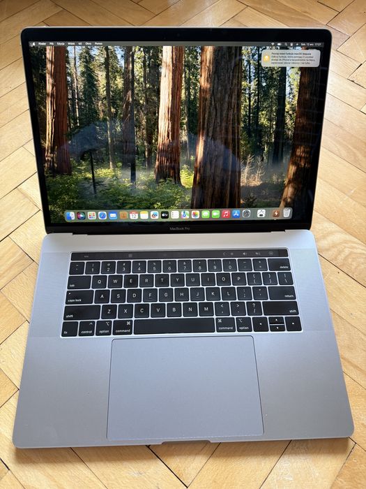 Apple Macbook Pro A1990  Core i9 16GB 512GB 15,4” Retina Silver
