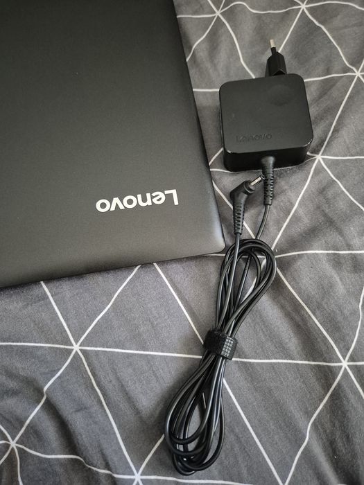 Laptop Lenovo IdeaPad 320-15IK
