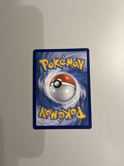 karta pokemon pikachu