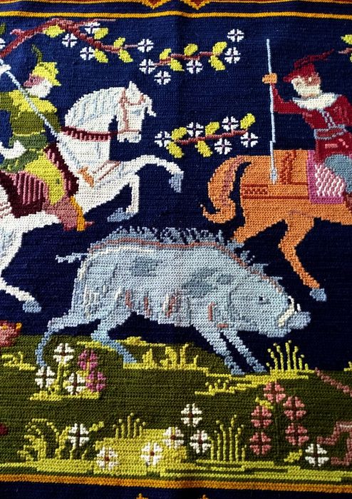 Painel em Arraiolos Motivo Caça Medieval, novo.