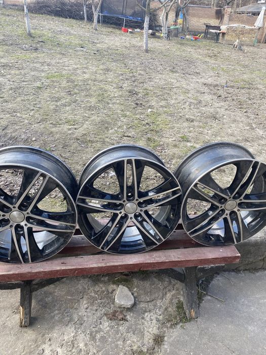 Продам диски Сакд Эссен R 17 5/112 3 шт