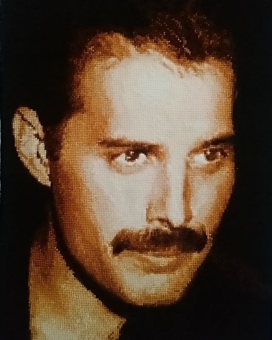 Портрет Фредди Меркюри