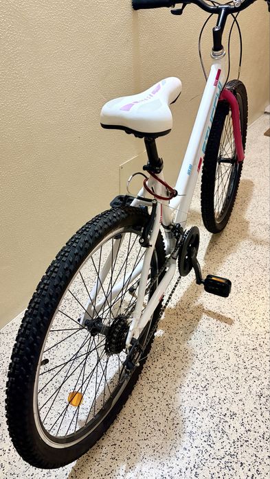 Nova! Bicicleta de alumínio! Com acessórios! *Entrego