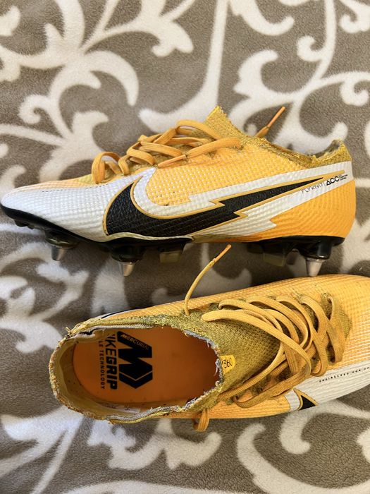 Nike mercurial гібриди