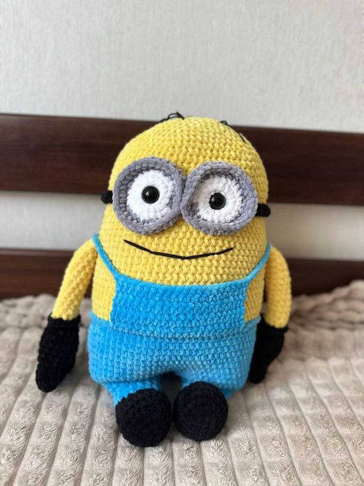 Іграшка ручної роботи амігурумі Міньйон