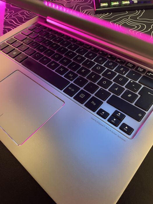ASUS UltraBook Metal 14" i5 | 8GB | SSD l