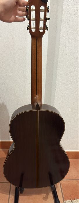 Viola de acompanhamento de fado