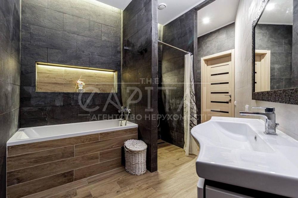 Продаж квартири в с.Хотів, вул. Партизанська, Київська обл.