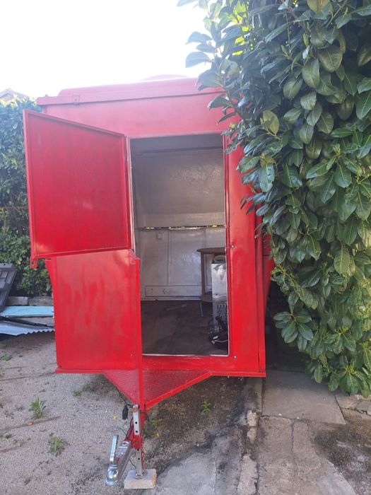 Roulote venda ambulante bar cerveja alugo