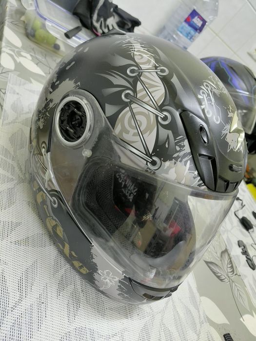 Scorpio Capacete