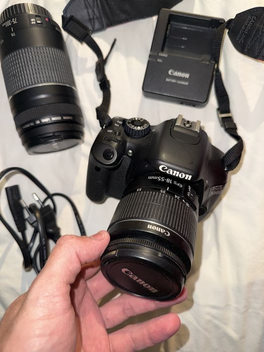 Canon 550D com duas lentes