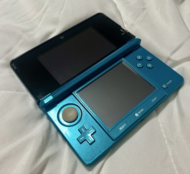 Nintendo 3DS azul metálico