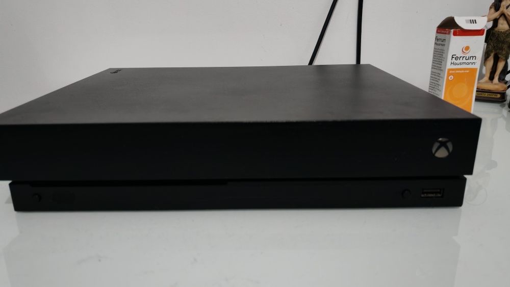 Xbox One x completa
