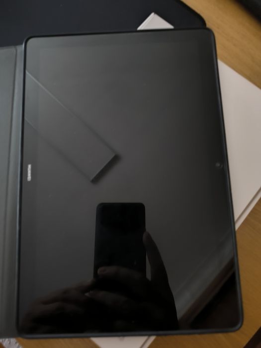 Tablet Huawei MediaPad T5 10.1" 2GB RAM 16GB ROM como novo