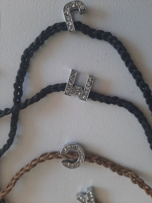 Colares e pulseiras  artesanais  unixesso  ou criança novas