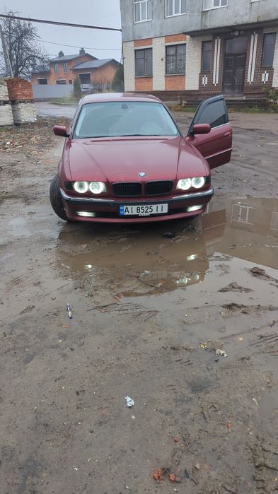 Продам БМВ е38 в не плохом состоянии