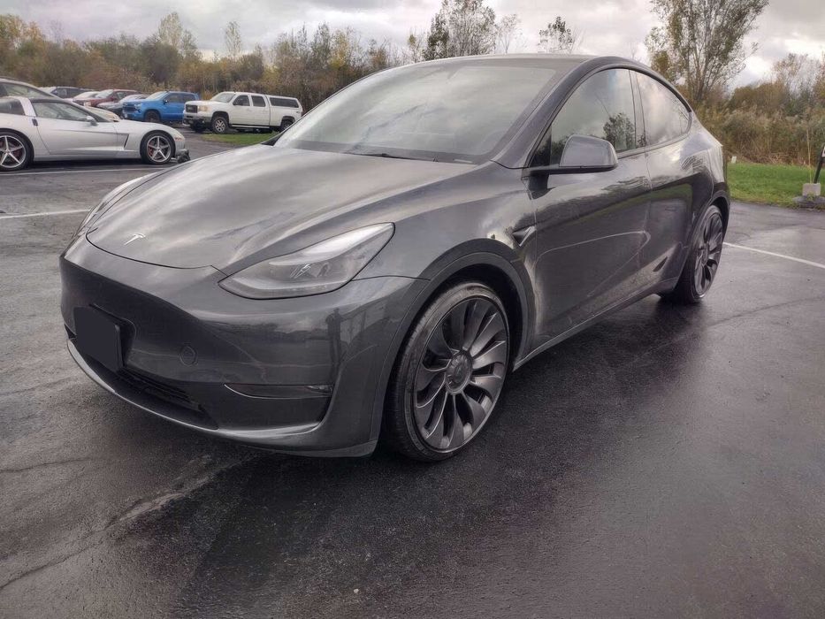 Придбай авто з економією до 40%! Доступне безвідсоткове кредитування та розтермінування. Обирай авто з наявності або замовляй із США за найкращою ціною. Всі деталі можна дізнатися телефоном — телефонуй за номером в оголошенні для бронювання та консультації. VIN, Carfax, CarVertical та інші документи надаються за запитом.