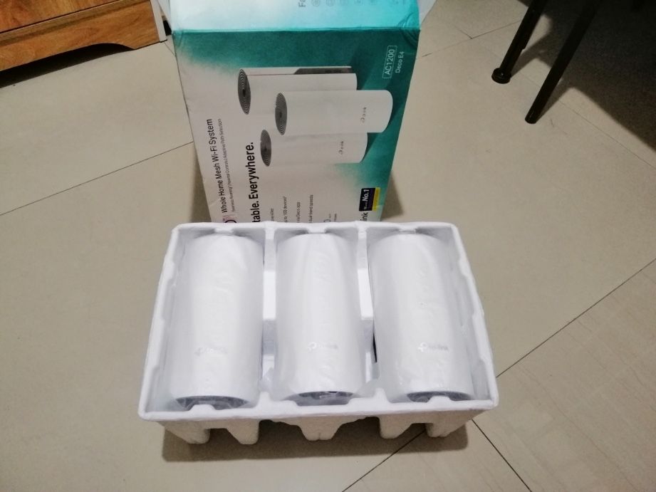 Роутер TP-Link Deco E4 с технологией Mesh