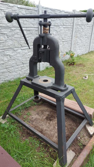 Prasa ręczna balansowa