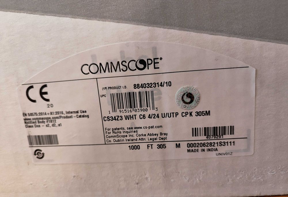 Вита пара CommScope Cat.6 U/UTP LSZH мідний кабель 305 м