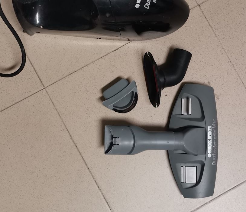 Aspirador de mão Black&Decker
