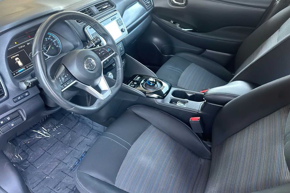 Nissan LEAF SL 2019 зі США, від $7 797 — доставка й розмитнення під ключ