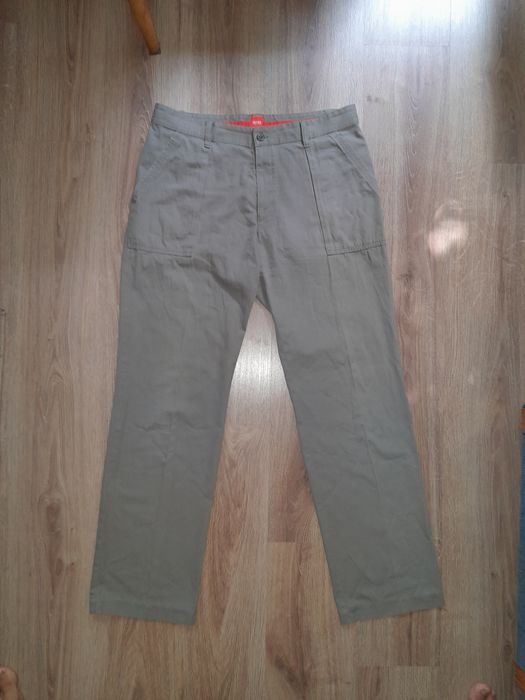 Hugo Boss Orange spodnie rozmiar 52