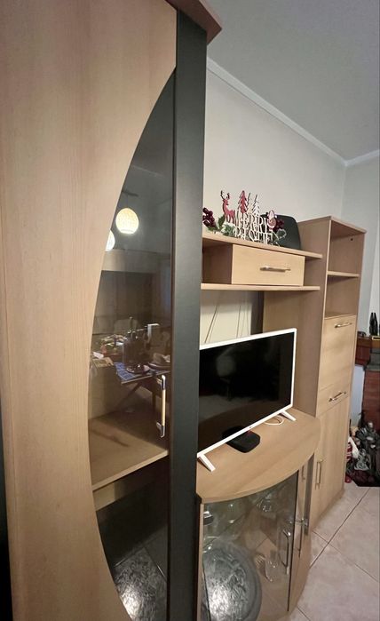 Móvel de Sala Completo em Madeira Clara - Versátil e em Ótimo Estado