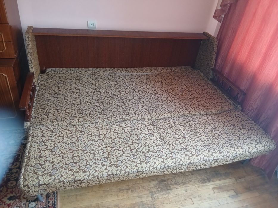 Б/у меблі для вітальні