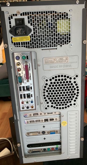 Komputer stacjonarny K8 Triton nForce4Ultra Series