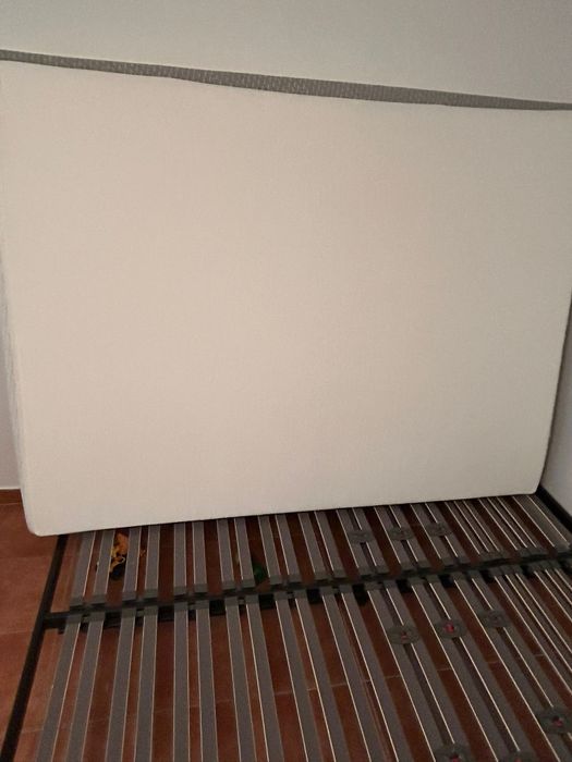 Cama/estrado+colchão (NOVOS)